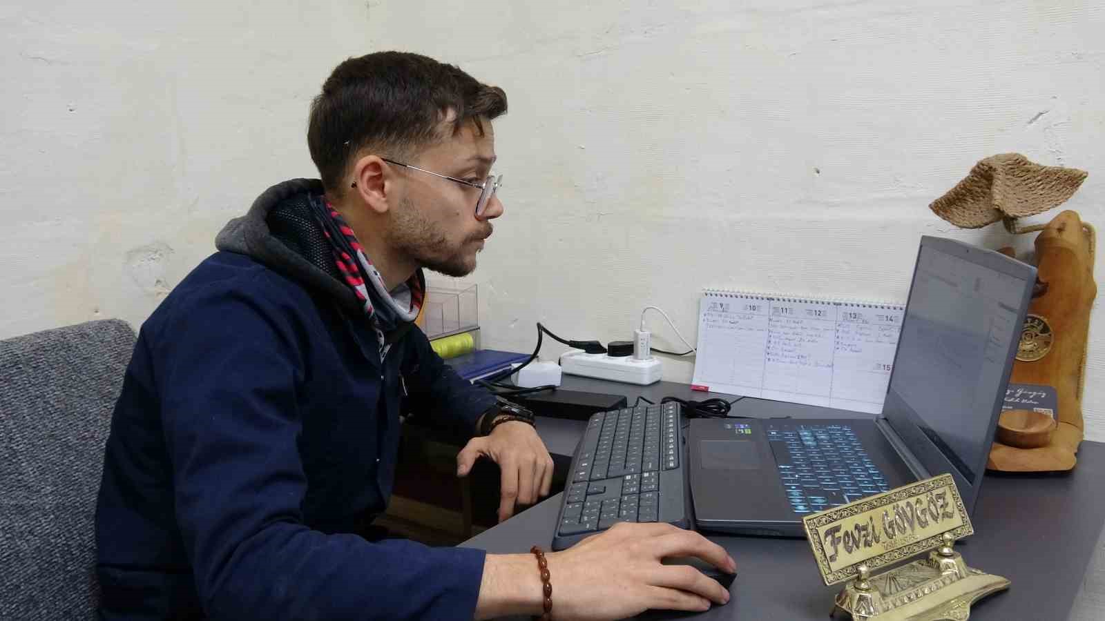 Tespih meraklısı genç hobisini ustalığa dönüştürdü
