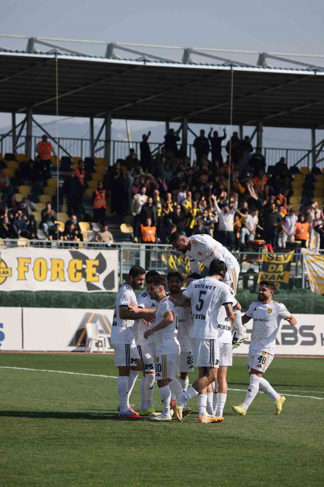 TFF 2. Lig: Aliağa FK: 3 - Arnavutköy Belediyespor: 0
