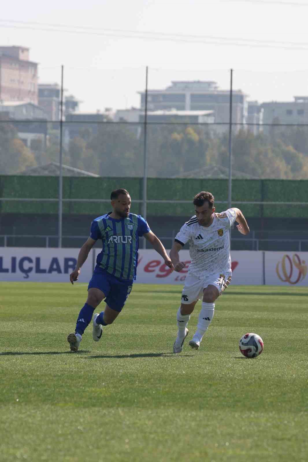 TFF 2. Lig: Aliağa FK: 3 - Arnavutköy Belediyespor: 0
