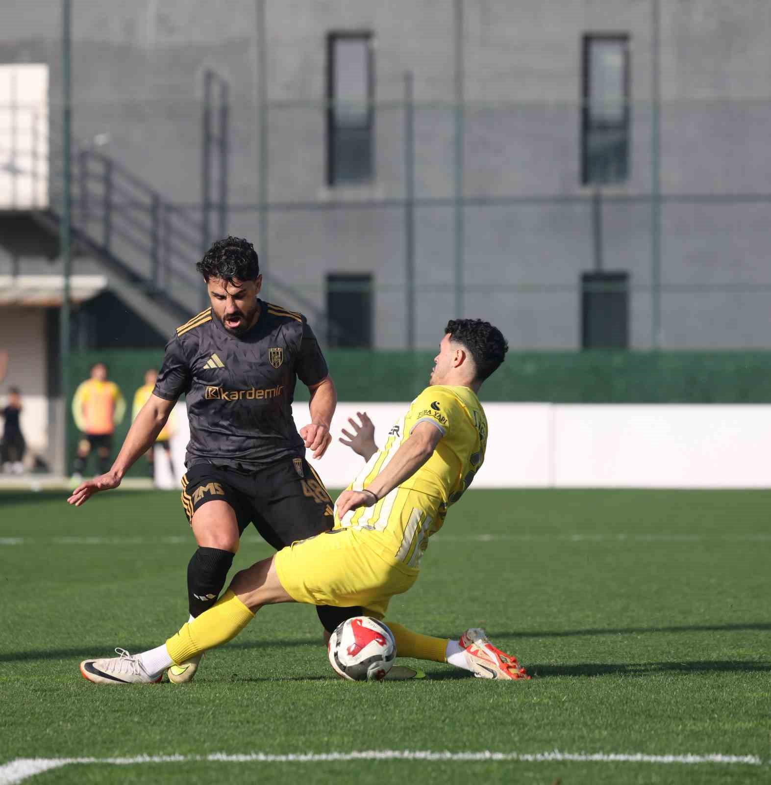 TFF 2. Lig: Aliağa FK: 4 - Muşspor: 0
