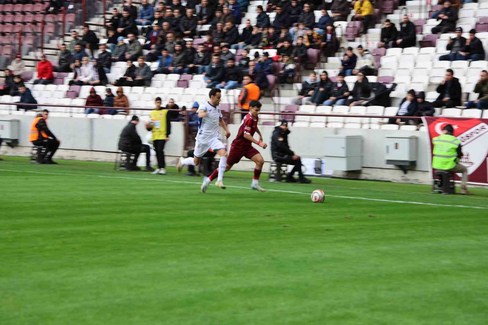 TFF 2. Lig: Elazığspor: 1 - Karacabey Belediyespor: 2
