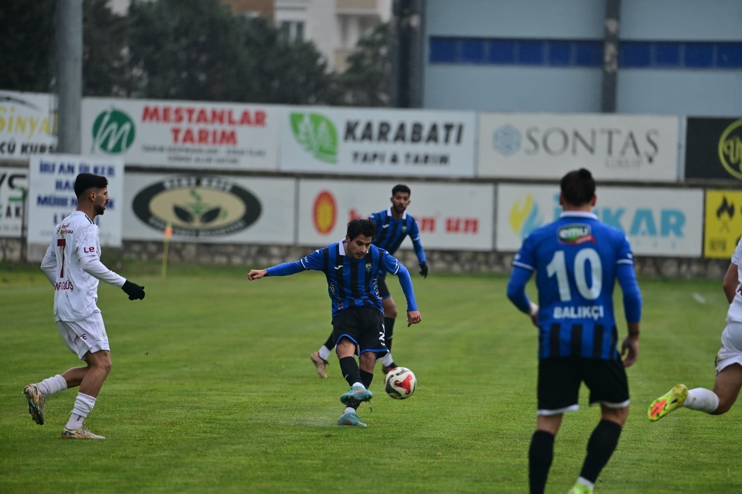 TFF 2. Lig: Karacabey Belediyespor: 0 - İnegölspor : 1
