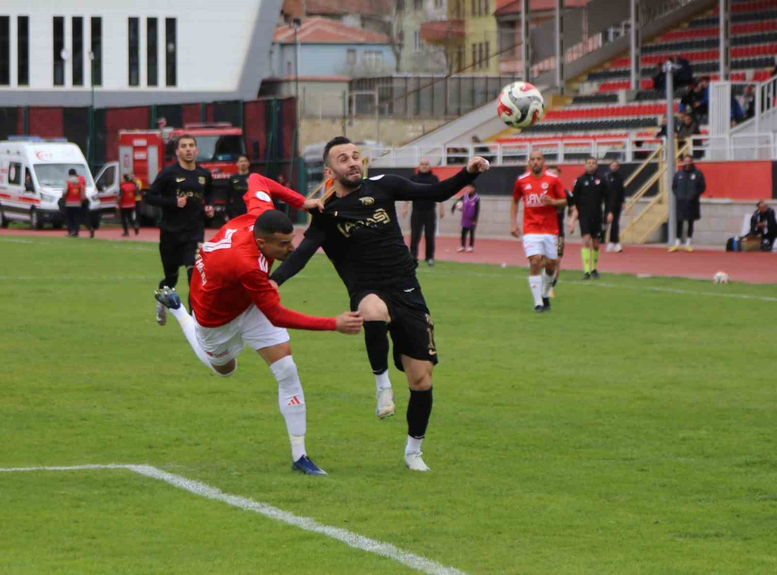 TFF 2. Lig: Kastamonuspor: 1 - Batman Petrolspor: 2
