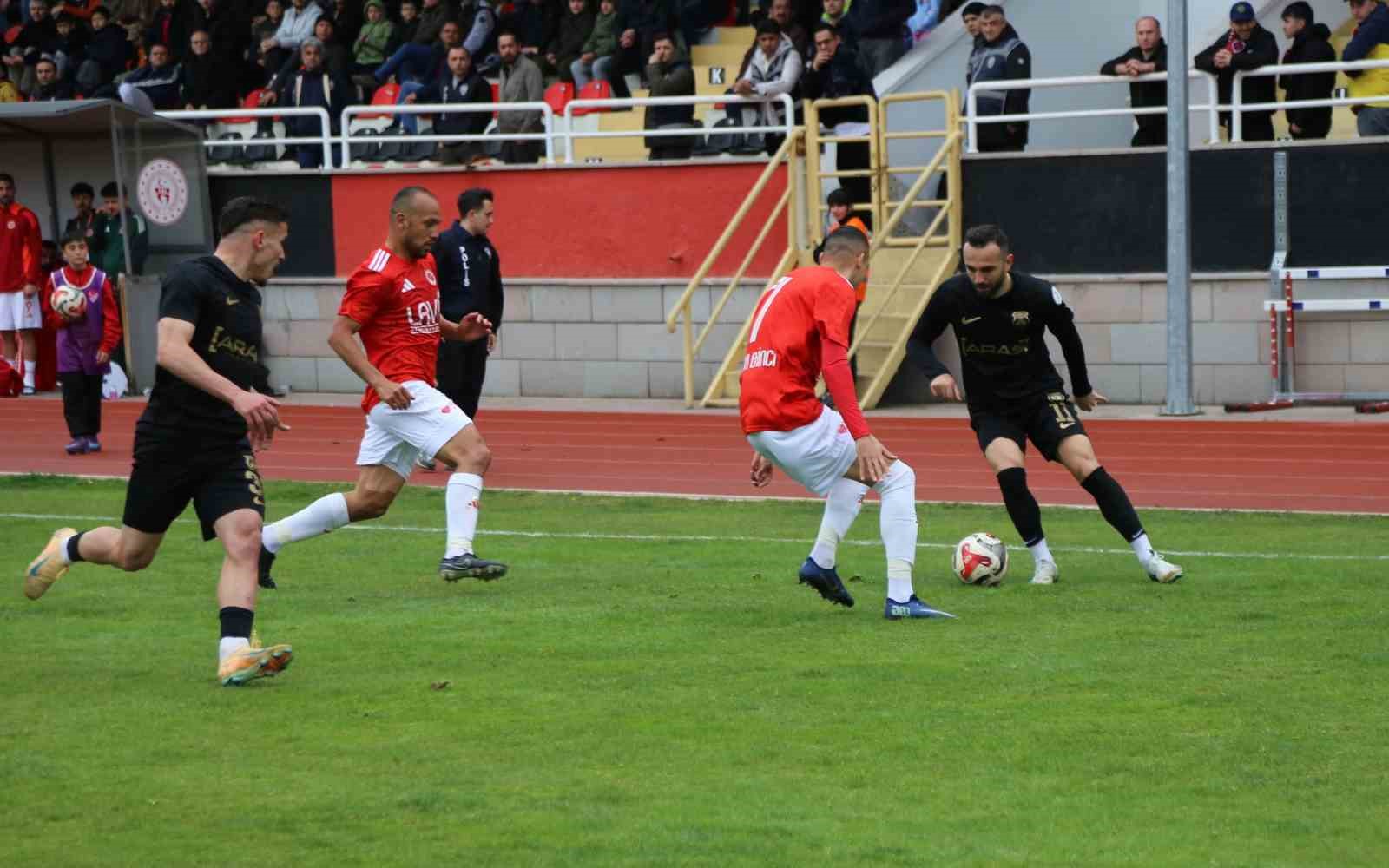 TFF 2. Lig: Kastamonuspor: 1 - Batman Petrolspor: 2
