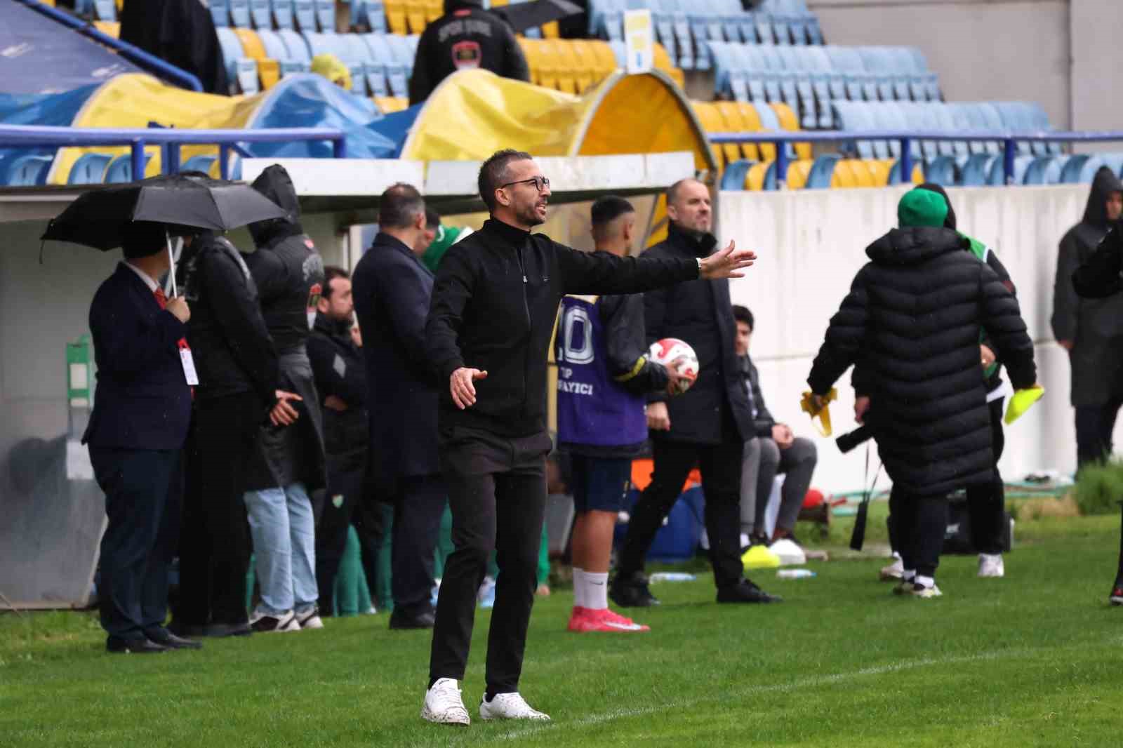 TFF 2. Lig: Menemen FK: 1 - Bursaspor: 3
