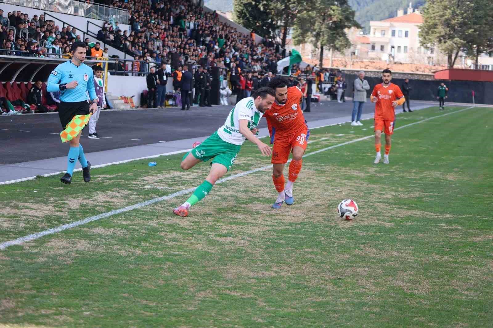 TFF 2. Lig: Muğlaspor: 0 - İskendurunspor: 0
