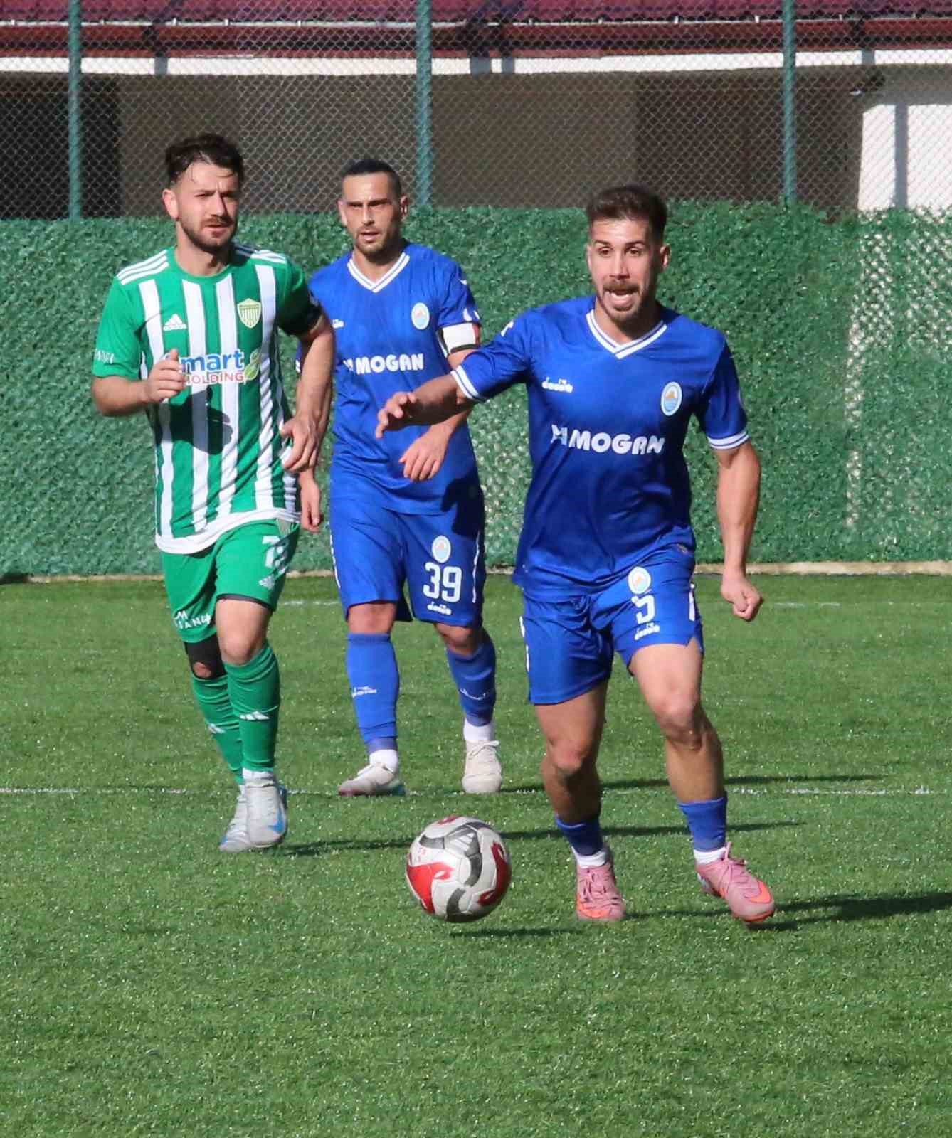 TFF 3. Lig: Çayelispor: 0 - Pazarspor: 1
