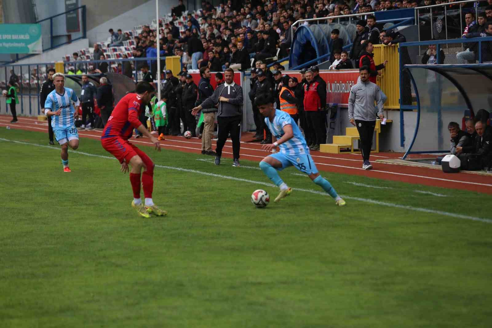 TFF 3. Lig: Karabük İdman Yurdu: 0 - Pazarspor: 1
