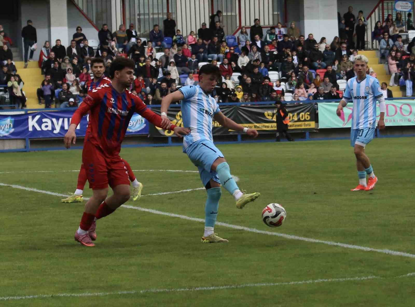 TFF 3. Lig: Karabük İdman Yurdu: 0 - Pazarspor: 1

