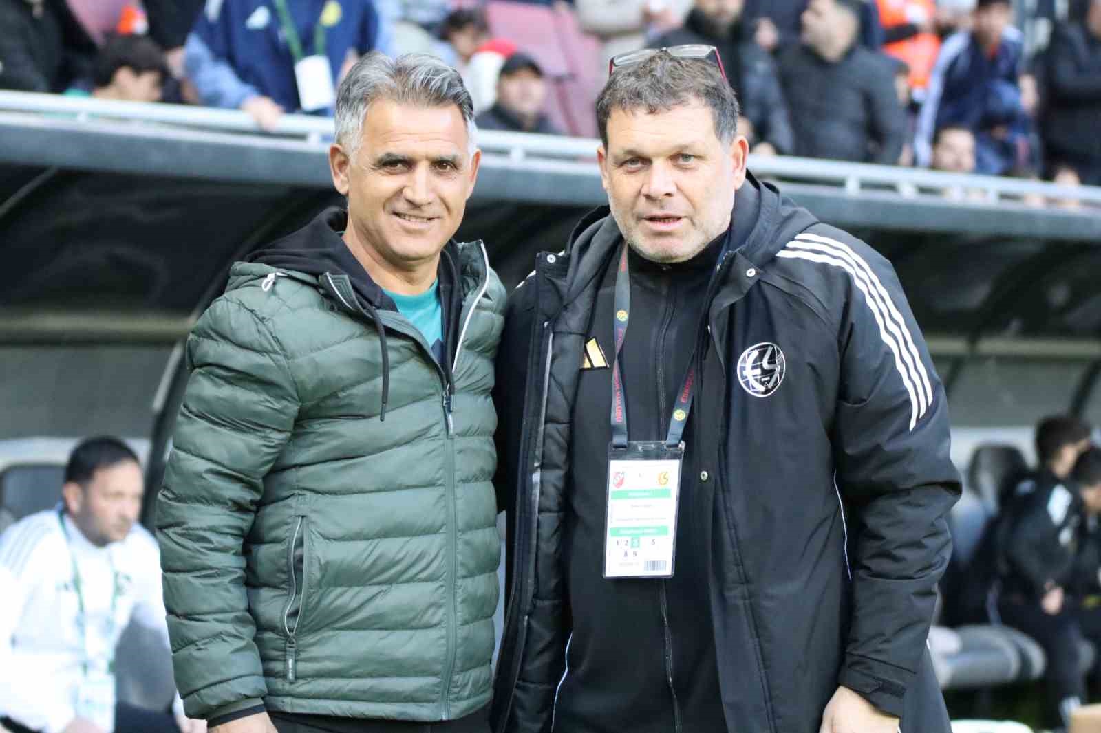 TFF 3. Lig: Karşıyaka: 0 - Eskişehirspor: 0
