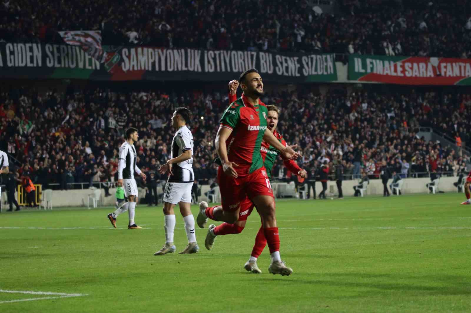 TFF 3. Lig: Karşıyaka: 3 - Altay: 1
