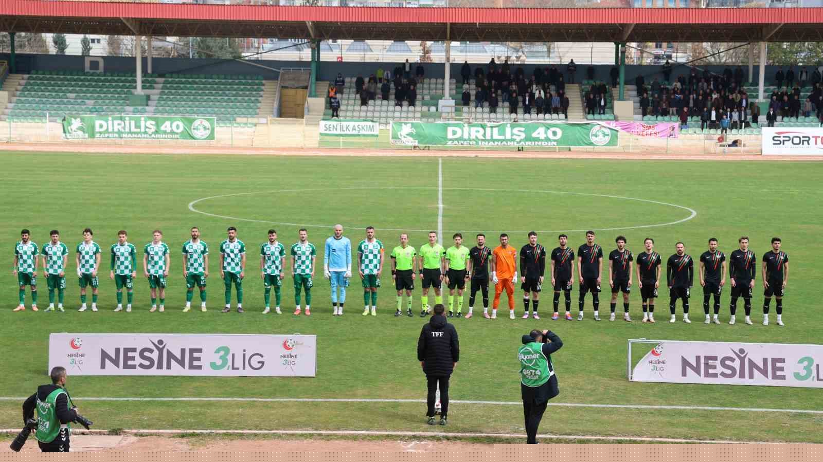 TFF 3. Lig: Kırşehir FK: 1 - Diyarbekir Spor: 1
TFF 3. Lig: Kırşehir FK: 1 - Diyarbekir Spor: 1