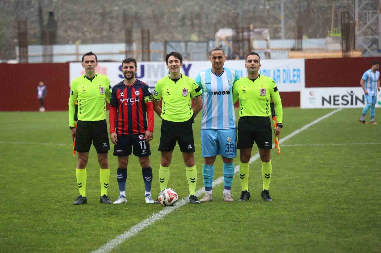 TFF 3. Lig: Pazarspor: 3 - Zonguldakspor FK: 3
