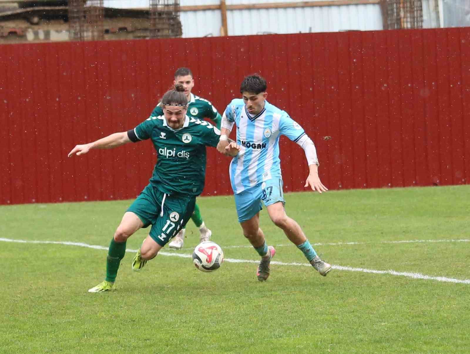 TFF 3.Lig: Pazarspor: 0 - Giresunspor:0
