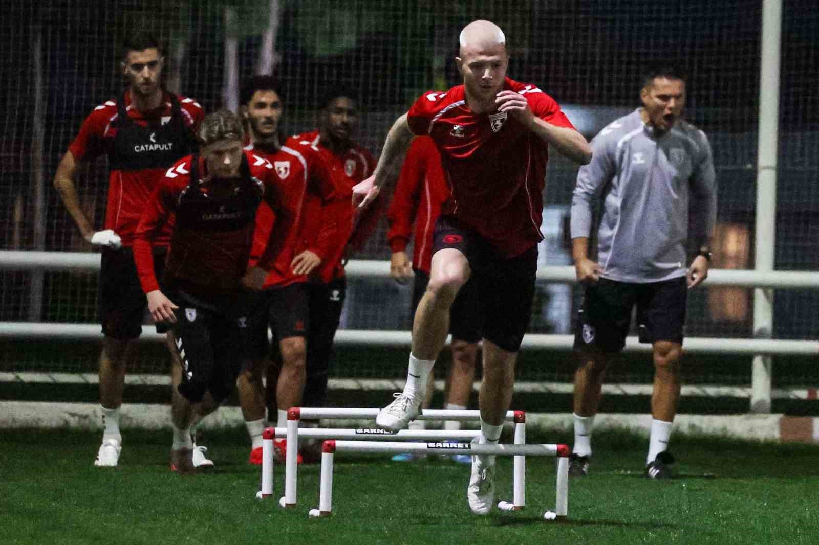 Thorsten Fink, Samsunspor’un başında ilk antrenmanına çıktı
