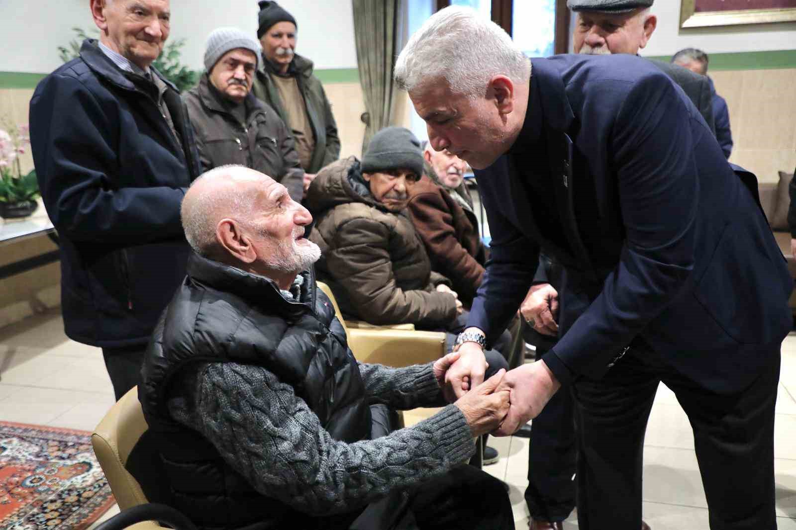 Ticaret Bakanı Bolat, Darülaceze’yi ziyaret etti
