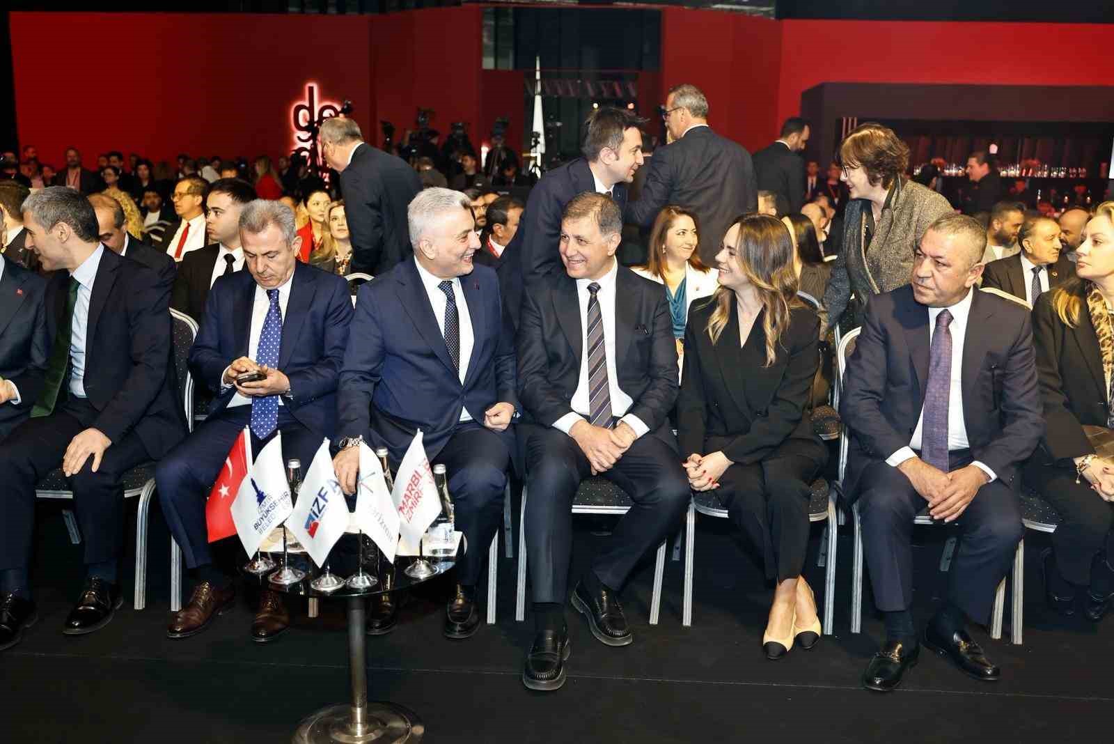 Ticaret Bakanı Ömer Bolat: "İşlenmiş ürün ihracatında yüzde 65’lik hacmi teknoloji ile yüzde 90’lara çıkaracağız"
