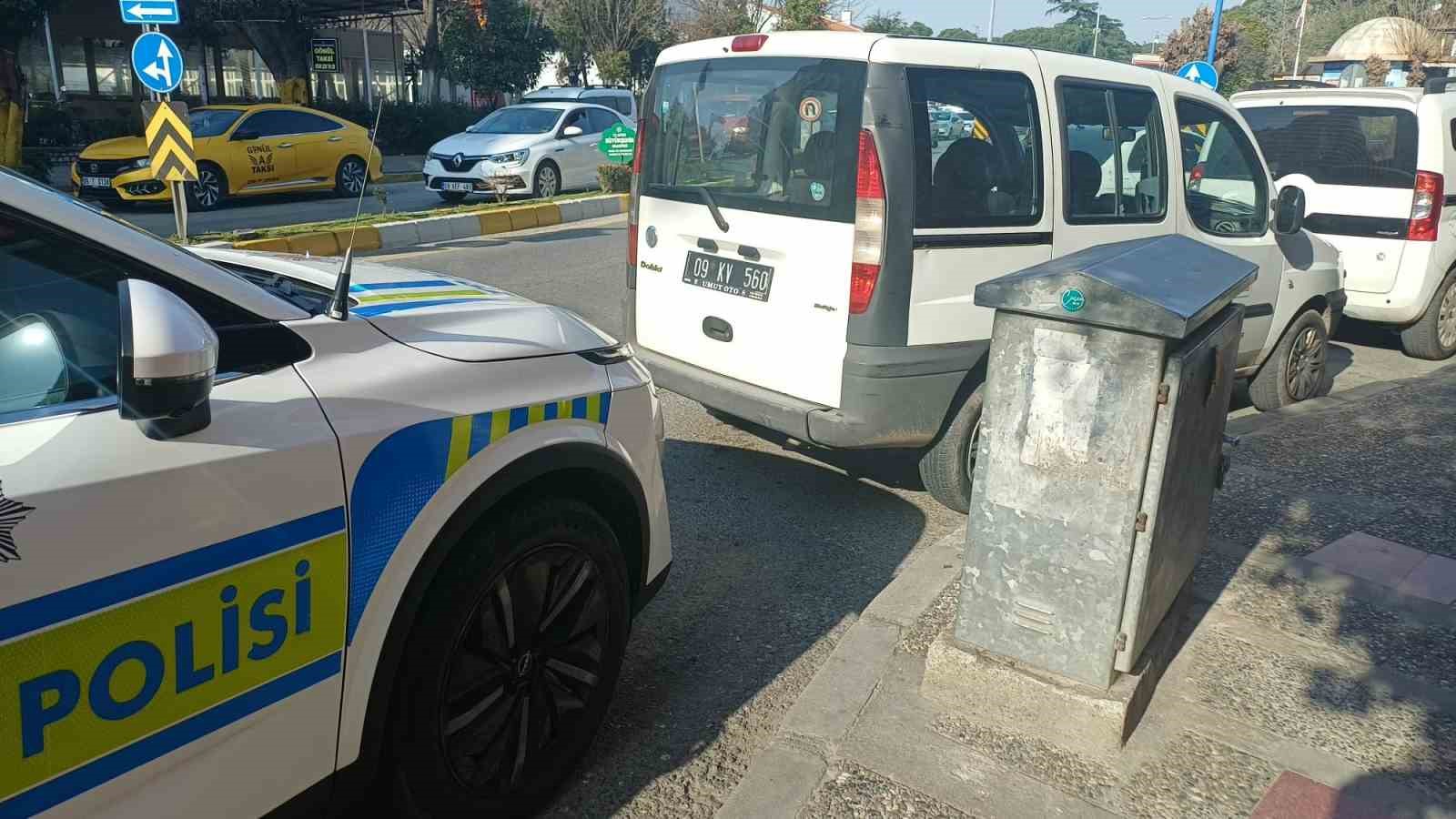 Ticari araçla çarpışan motosiklet sürücüsü yaralandı
