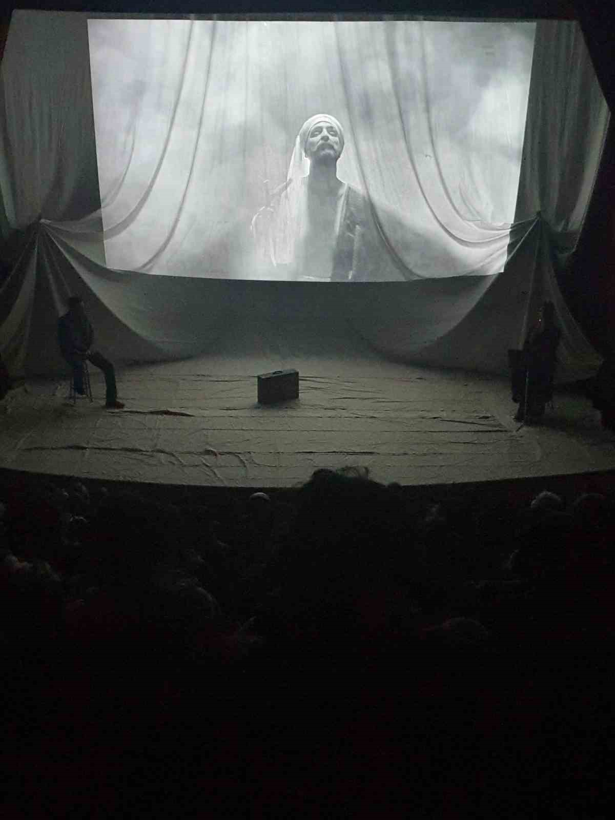 Tiyatro Anadolu, Düzce’de "Aşk Neyledi Yunus" ile sahne aldı
