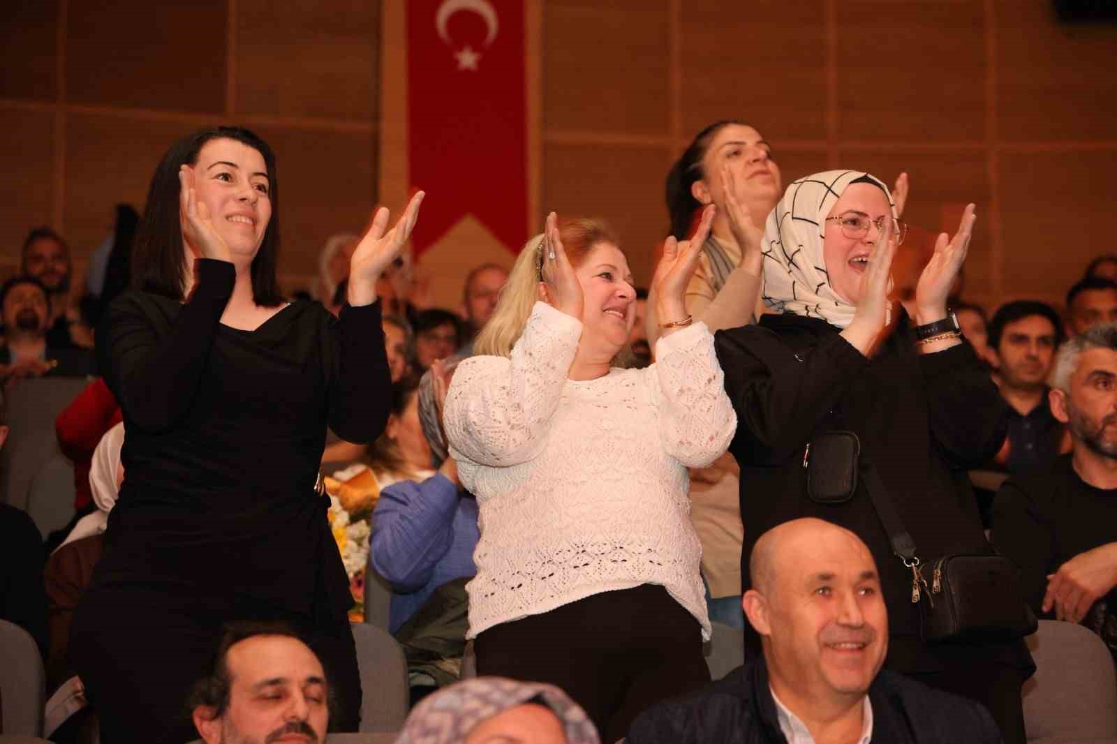 Tiyatro tutkunları Atakum’da buluştu
