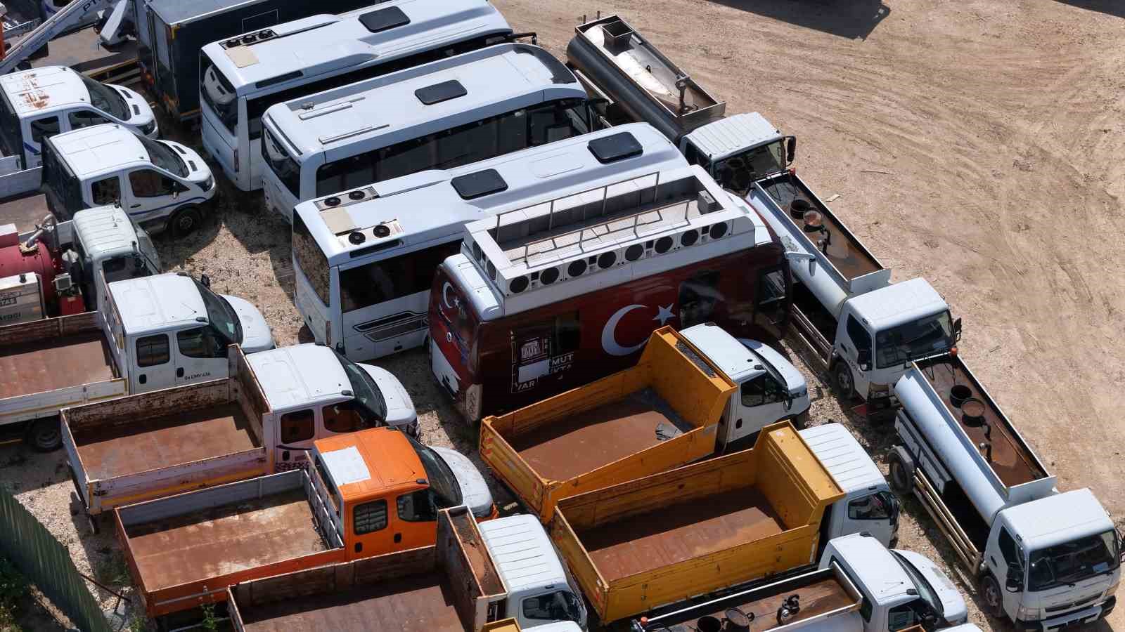 TMSF’nin el koyduğu yüzlerce araç  böyle görüntülendi
