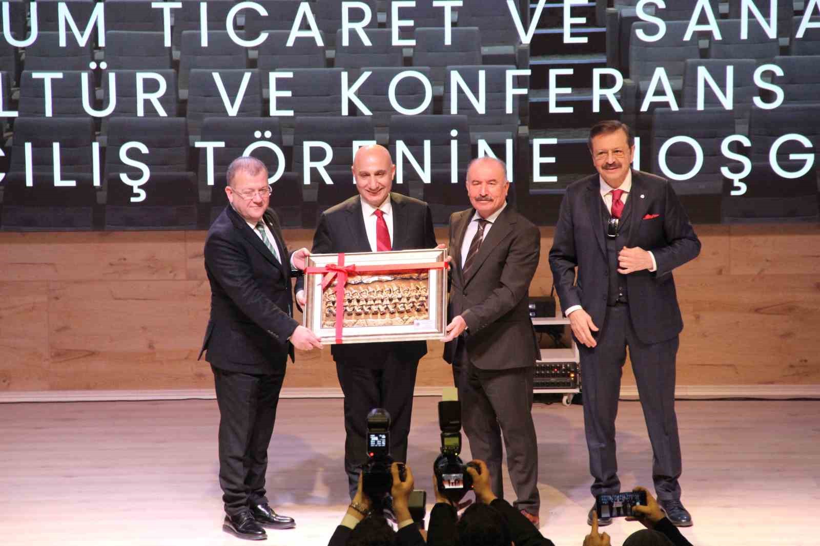 TOBB Başkanı Hisarcıklıoğlu: "Çorum’un ihracatı son 10 senede 100 milyon dolardan 5 milyar doların üzerine çıktı"
