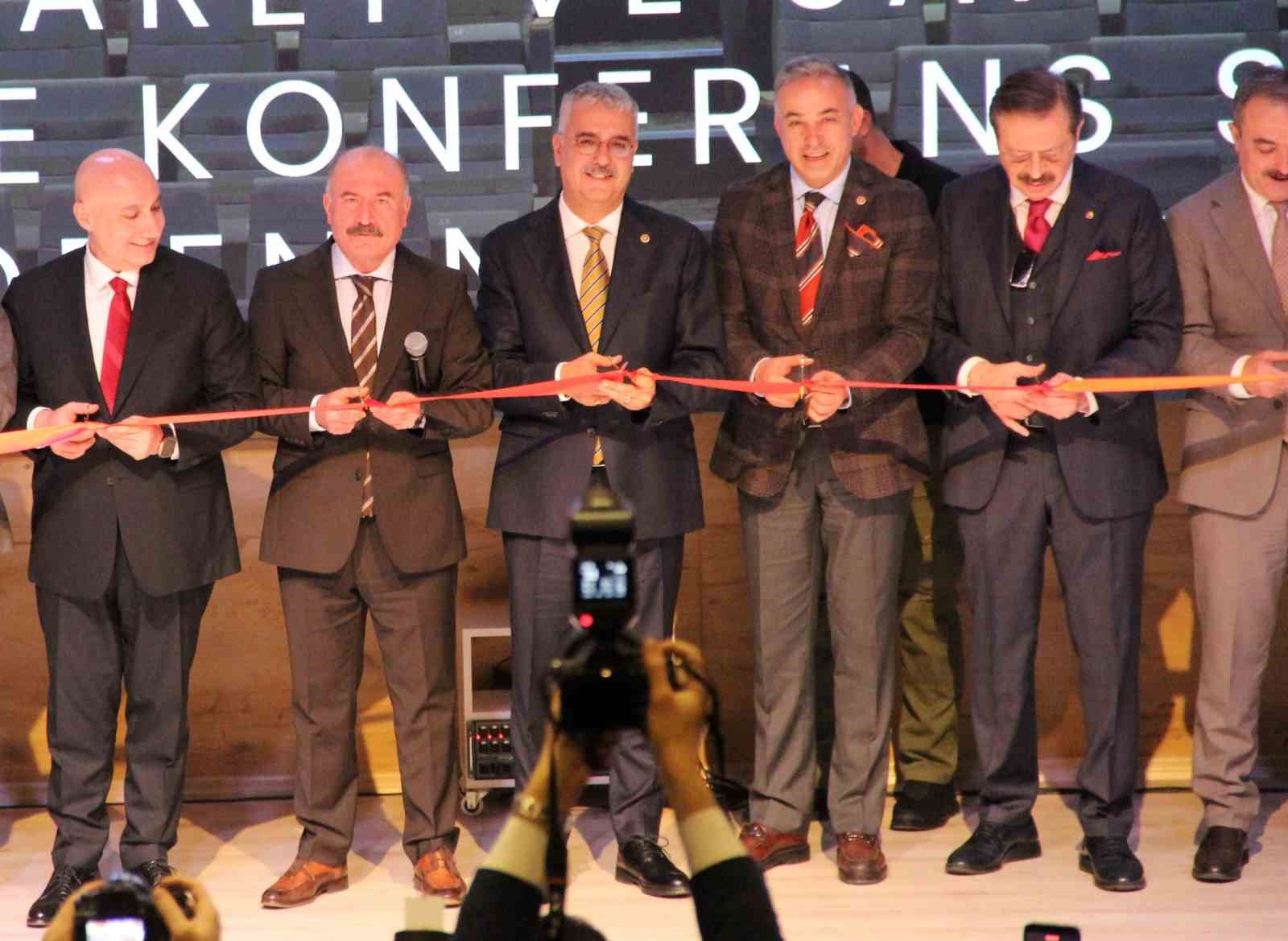 TOBB Başkanı Hisarcıklıoğlu: "Çorum’un ihracatı son 10 senede 100 milyon dolardan 5 milyar doların üzerine çıktı"
