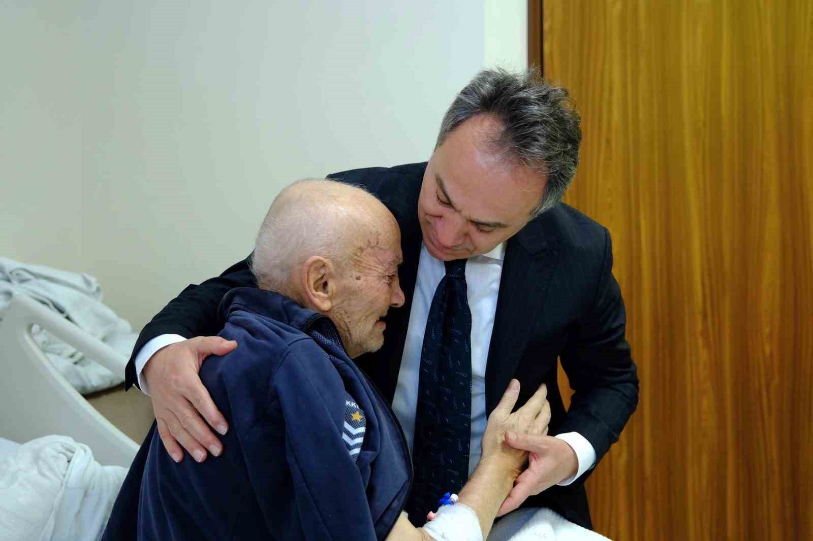 TOGÜ Hastanesi’nde herkese açık sabah çorbası uygulaması
TOGÜ Hastanesi’nde herkese açık sabah çorbası uygulaması