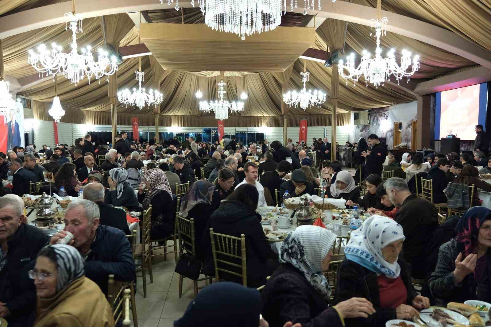 TOGÜ Rektörü şehit aileleri ve gazilerle iftarda bir araya geldi
