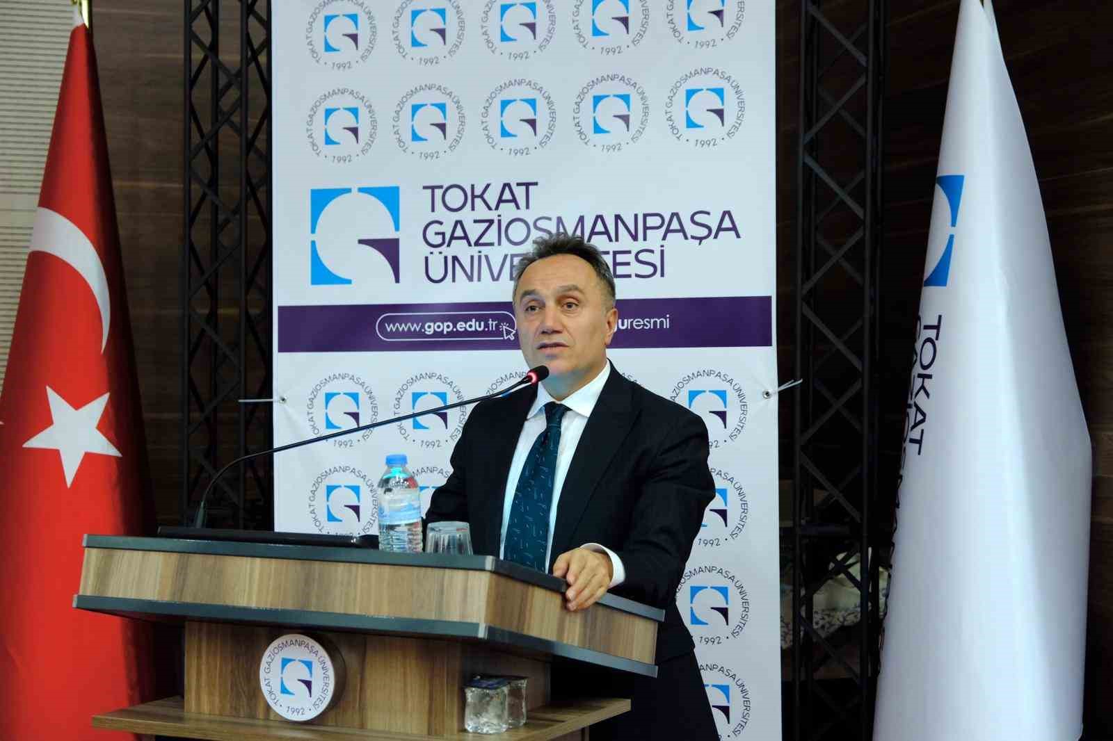 TOGÜ’de "Değişen dünya ve eğitim" söyleşisi
