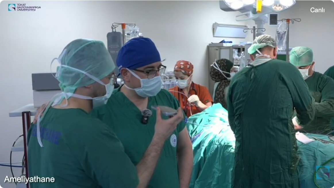TOGÜ’nün düzenlediği tıp kongresinde canlı ameliyat heyecanı yaşandı
