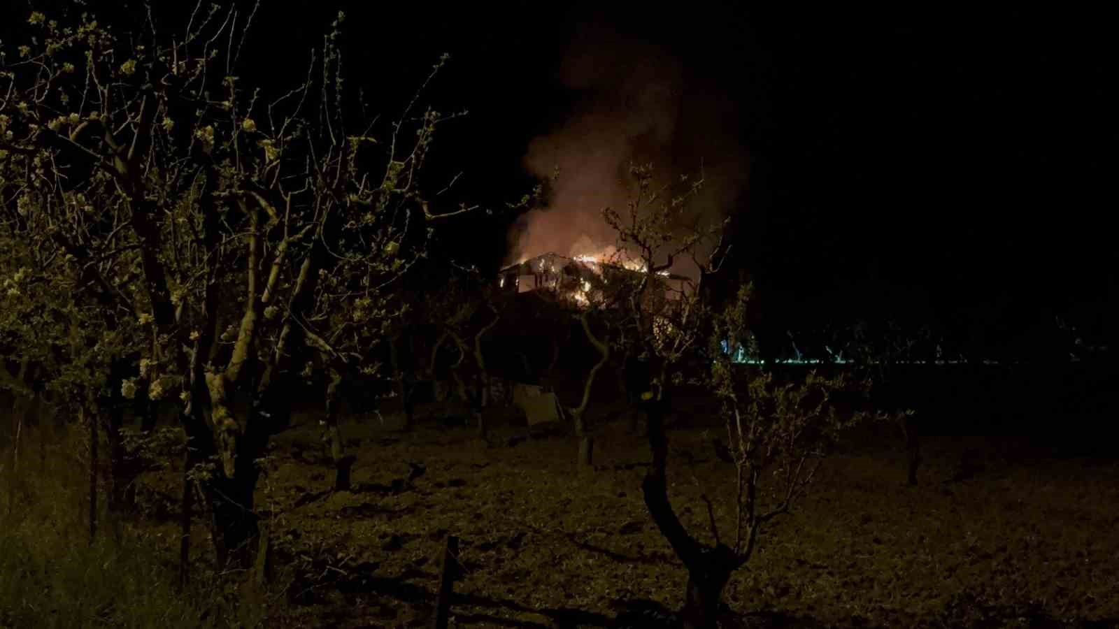 Tokat’ta çıkan yangında ev kullanılamaz hale geldi
