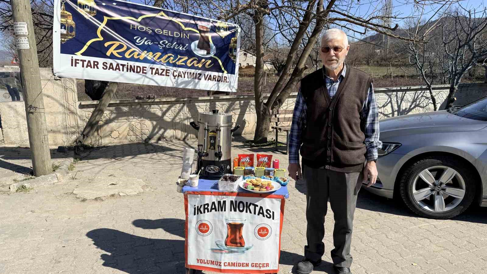 Tokat’ta iftara yetişme telaşı kazaya dönüşmesin diye ’ikram noktası’ kuruldu
