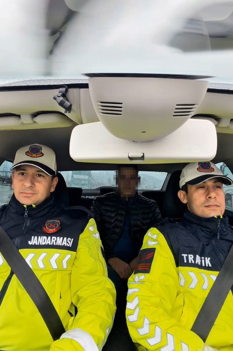 Tokat’ta kemer takmayan sürücüye kibar uyarı
