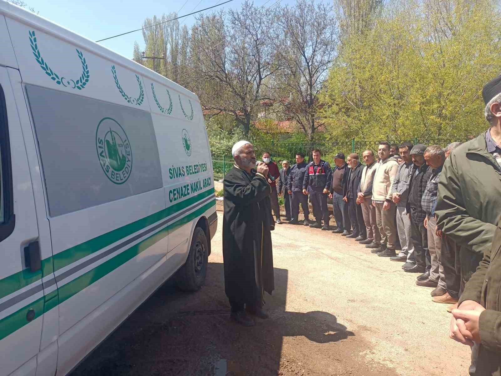 Tokat’ta KKKA tedbiri, cenaze namazı araç başında kılındı

