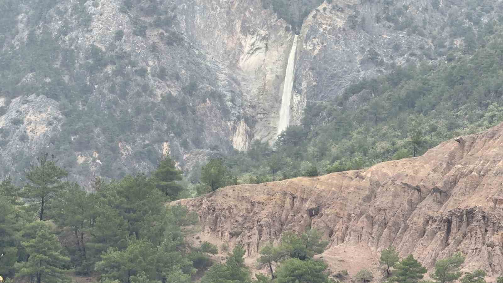 Tokat’ta kuruyan şelale eski günlerine geri döndü
