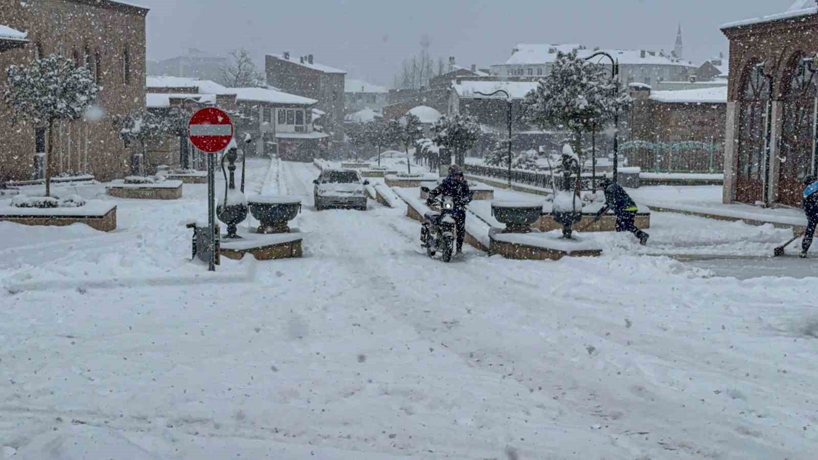 Tokat’ta masalsı kış manzarası
