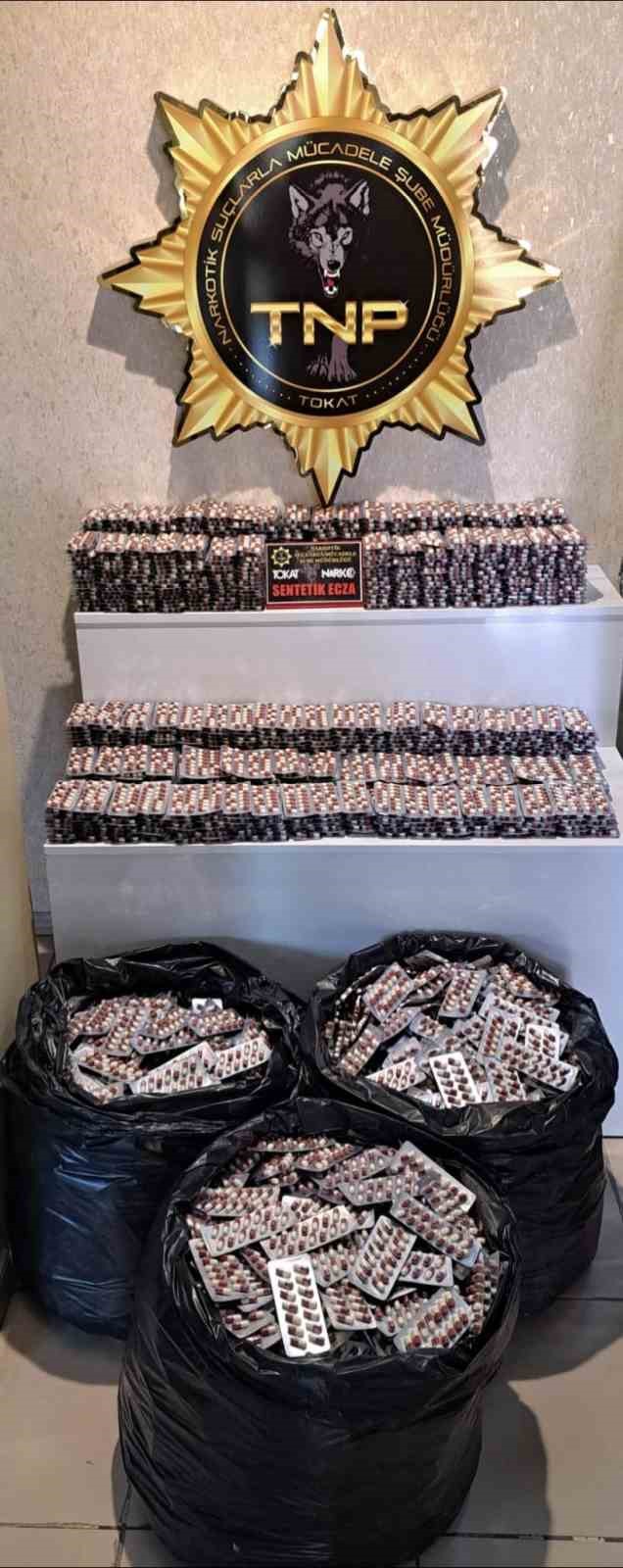 Tokat’ta rekor miktarda sentetik ecza ele geçirildi: 3 şüpheli tutuklandı
