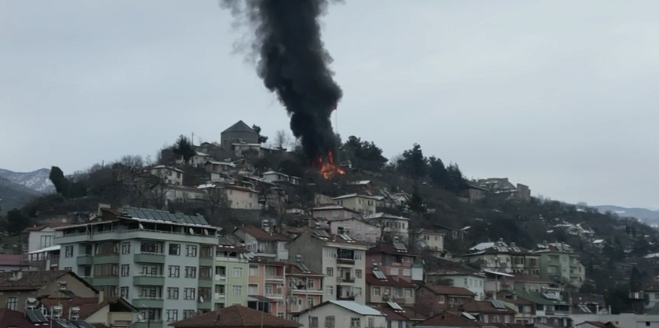 Tokat’ta sobadan çıkan kıvılcım evi kül etti
