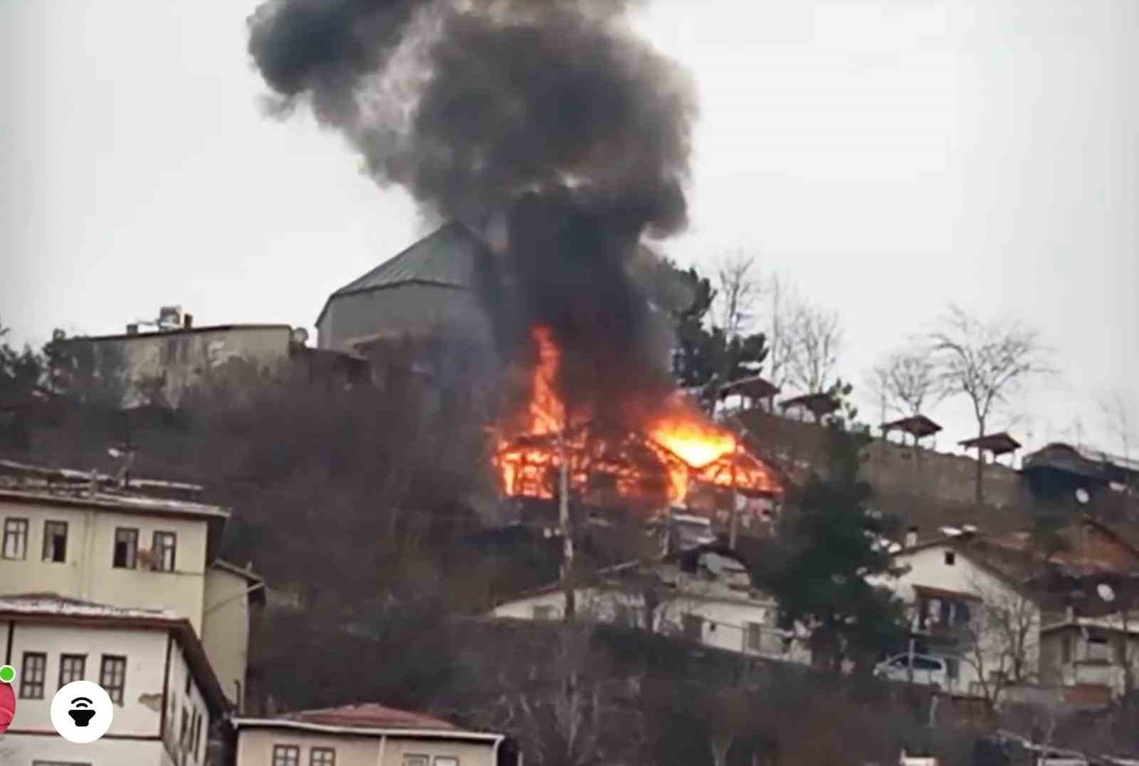 Tokat’ta sobadan çıkan kıvılcım evi kül etti
