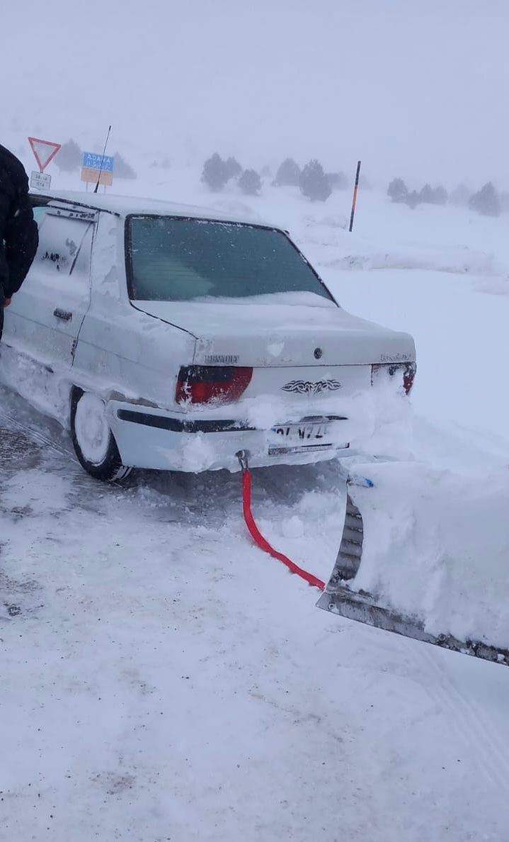 Tomarza - Arslantaş ile Tufanbeyli - Ayvat yolu ulaşıma kapandı
