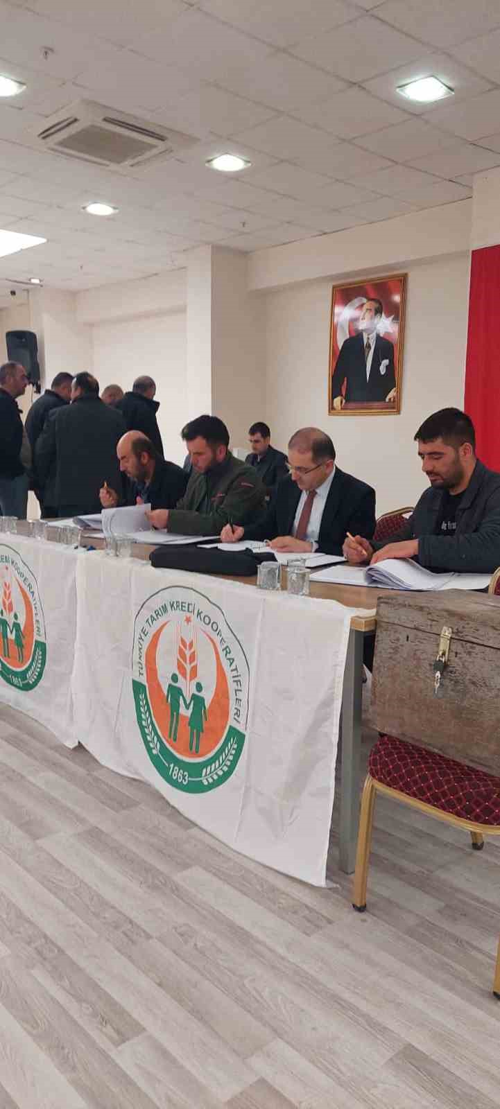 Tomarza Tarım Kredi Kooperatifinde Başkan Tezcan gücen tazeledi
