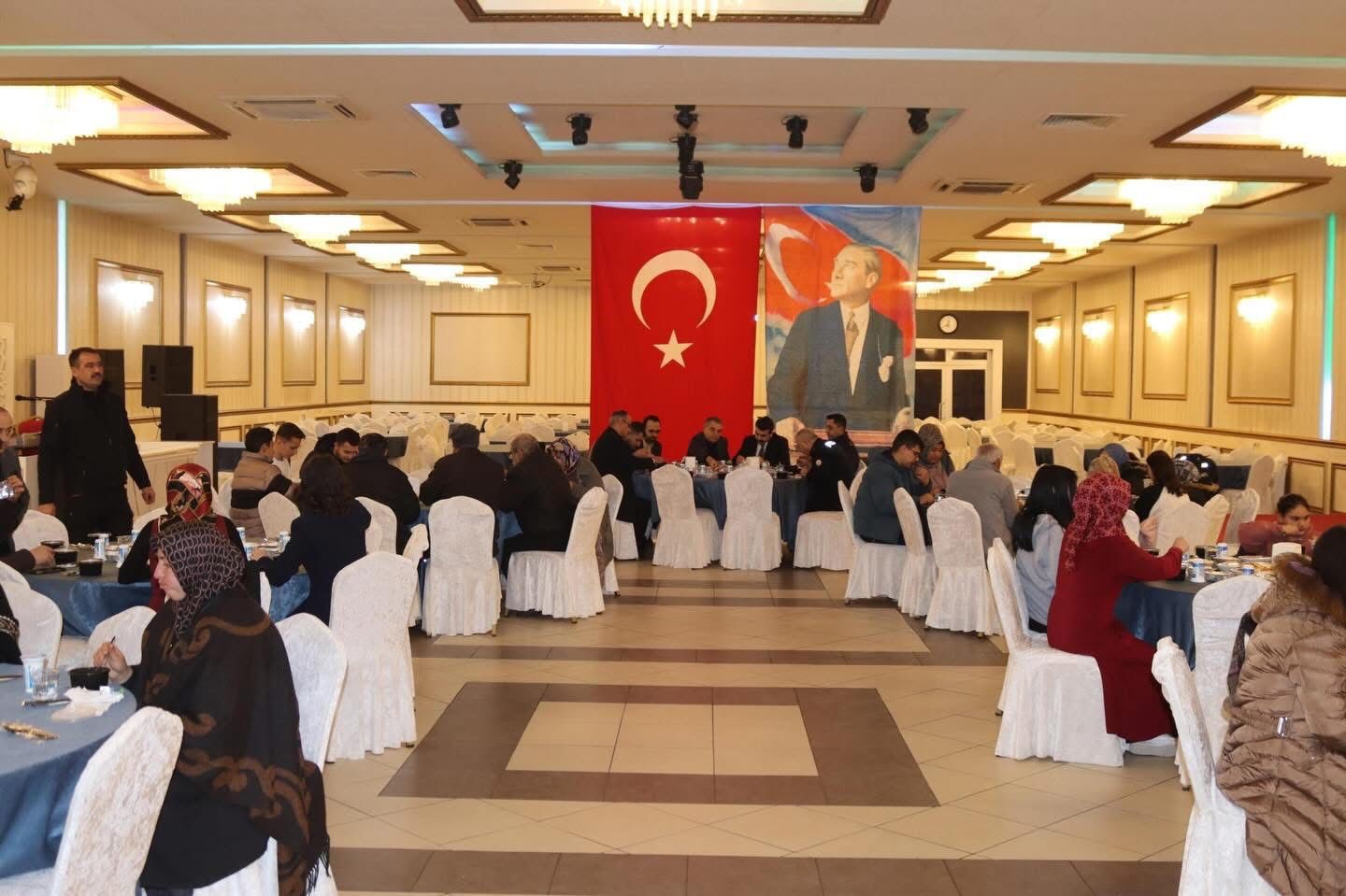 Tomarza’da Dünya Yetimler Günü’nde anlamlı iftar
