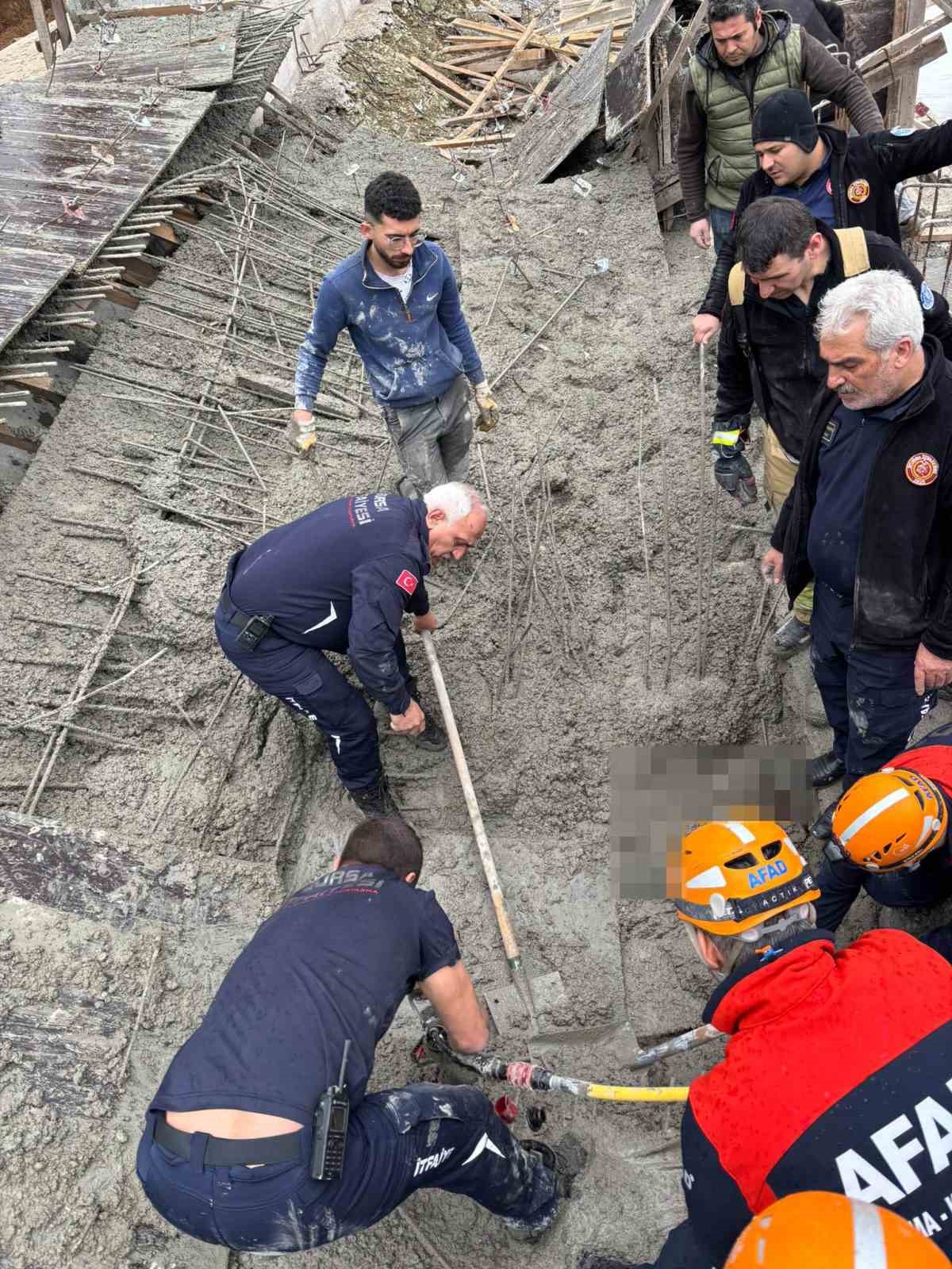 Tonlarca betonun altında kaldılar: 1 işçi öldü, 2’si sağ kurtarıldı
