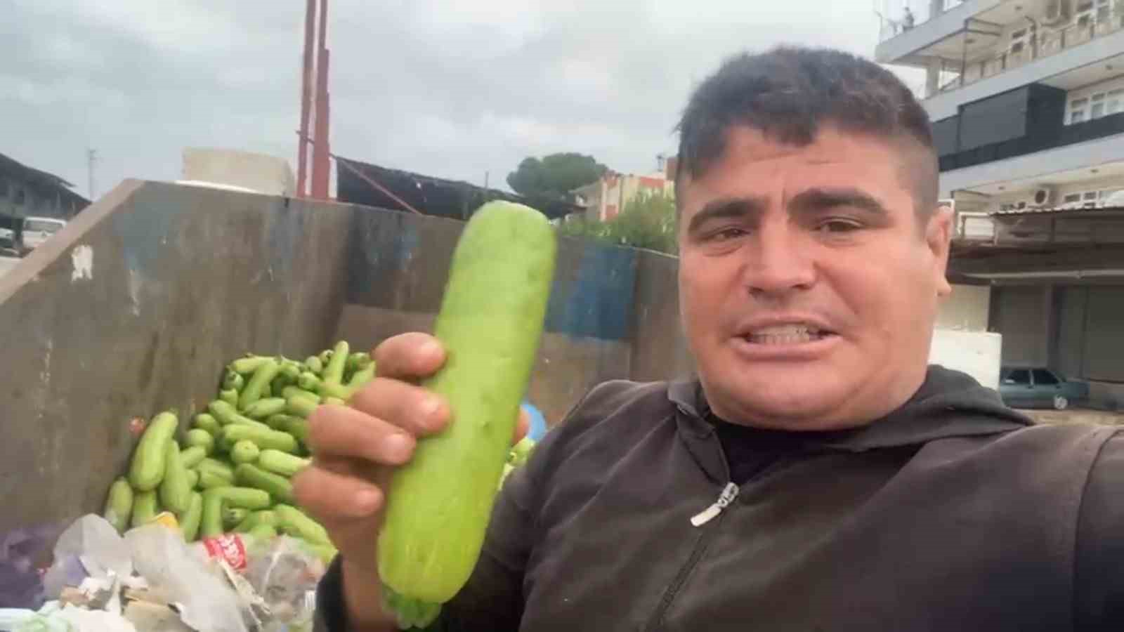 Toptancı halinde çöpe atılan sebzelere tepki
