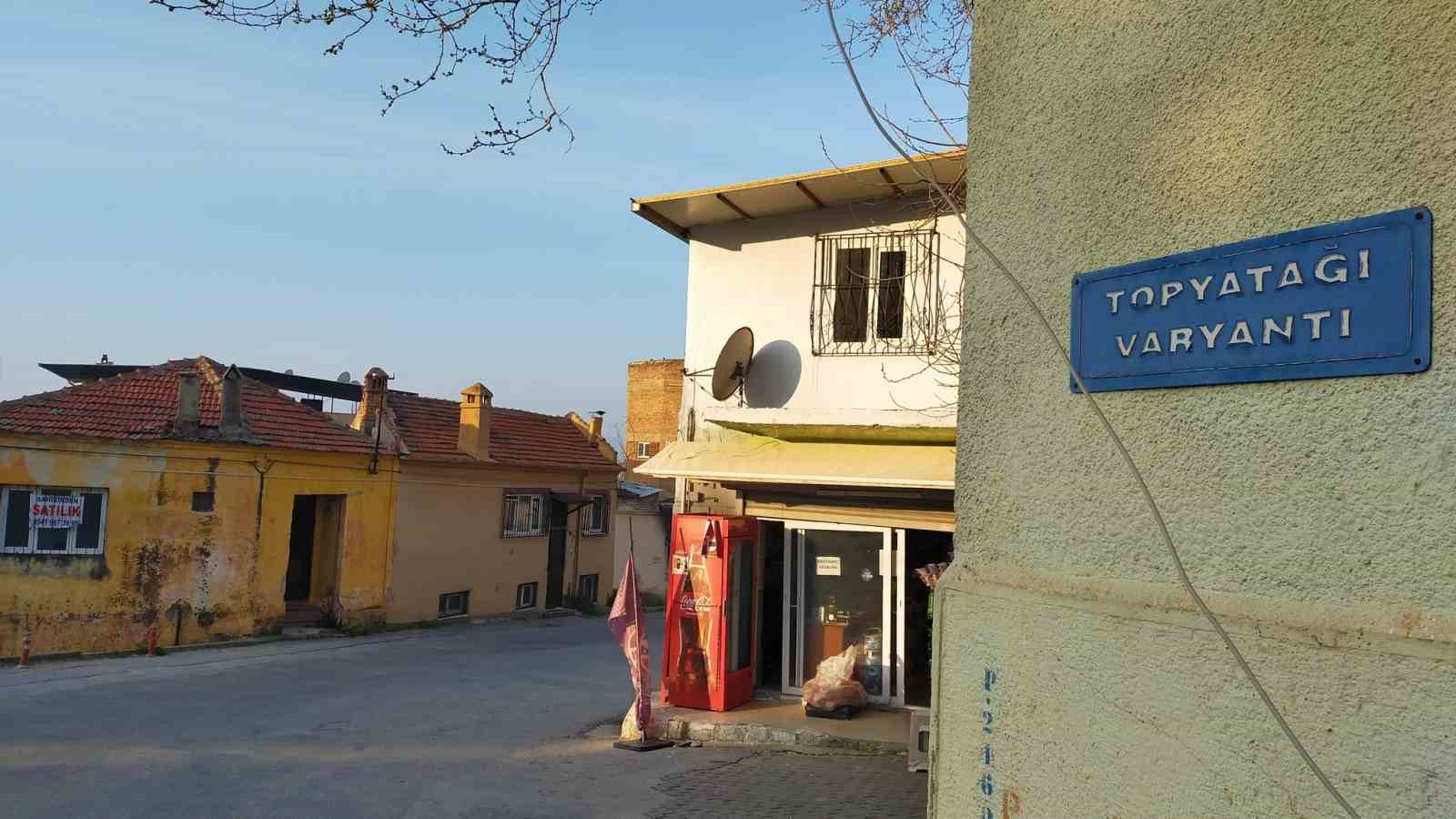 Topyatağı zamana meydan okuyor
