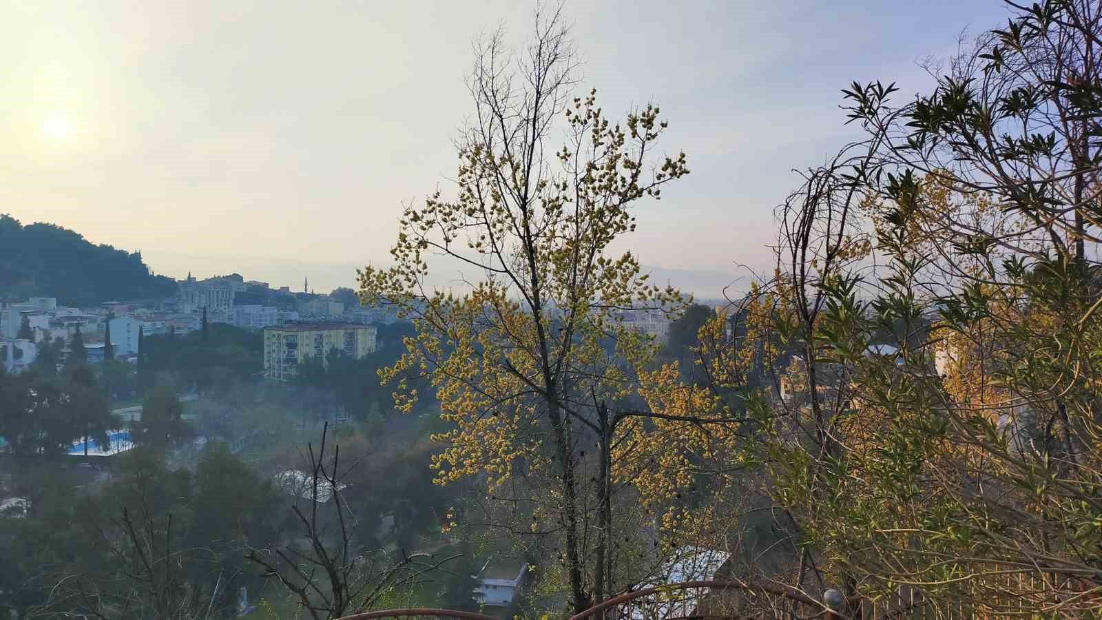 Topyatağı zamana meydan okuyor
