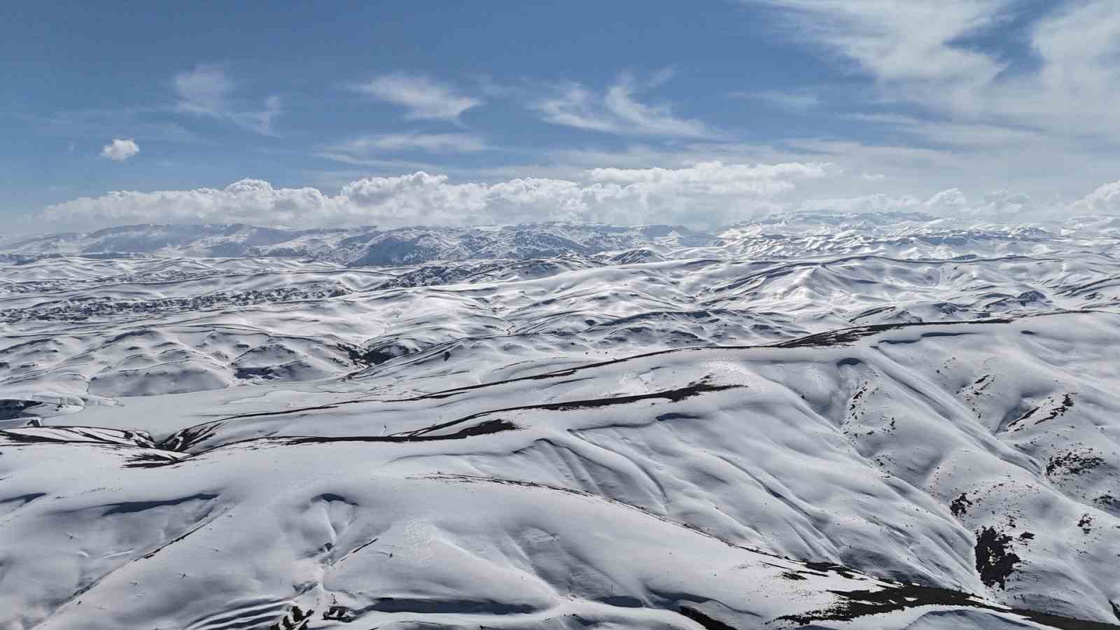 Toroslar’da kar güzelliği havadan görüntülendi
