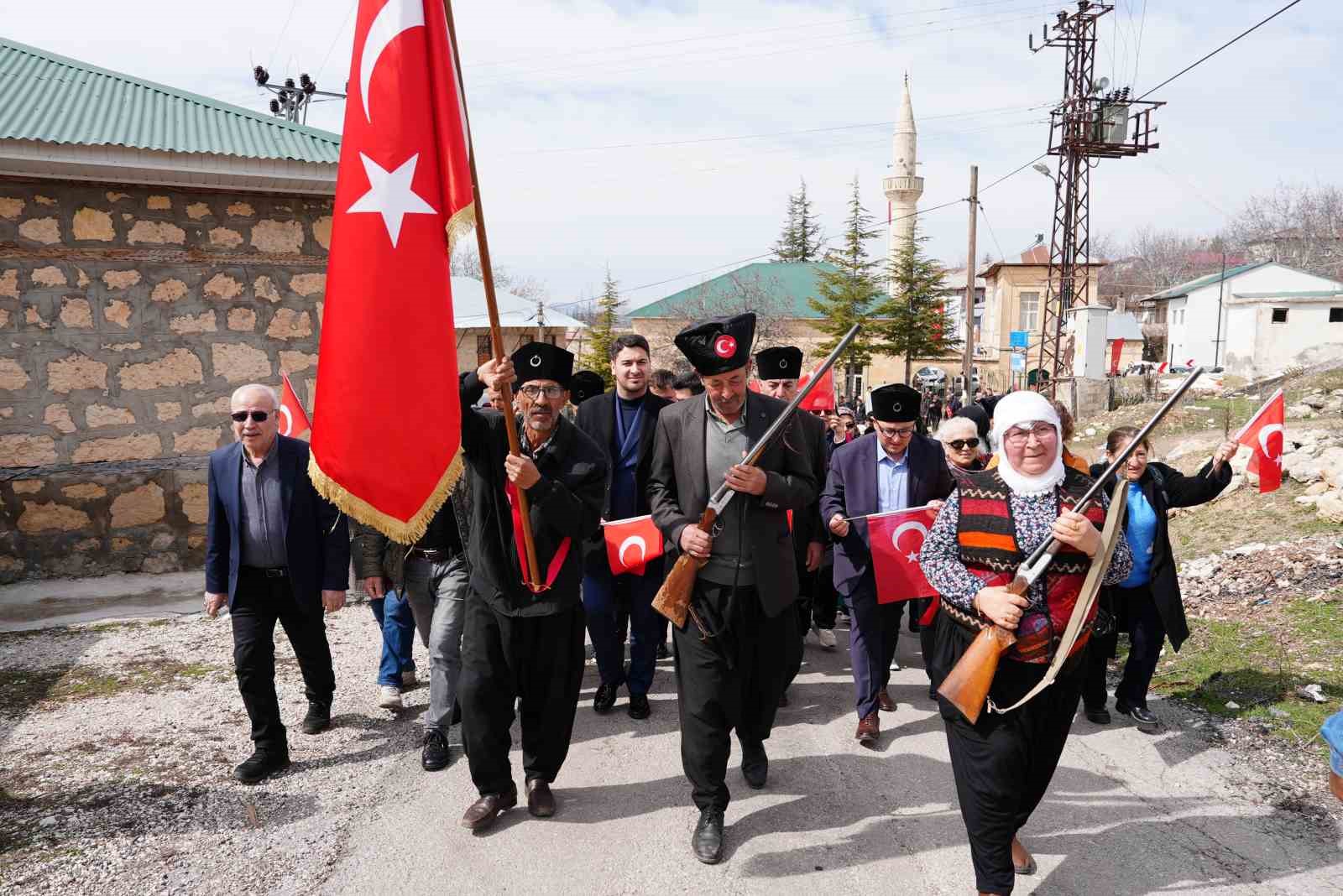 Torosların zirvesinde 106 yıl sonra milli mücadele ruhuyla yürüdüler
Torosların zirvesinde 106 yıl sonra milli mücadele ruhuyla yürüdüler