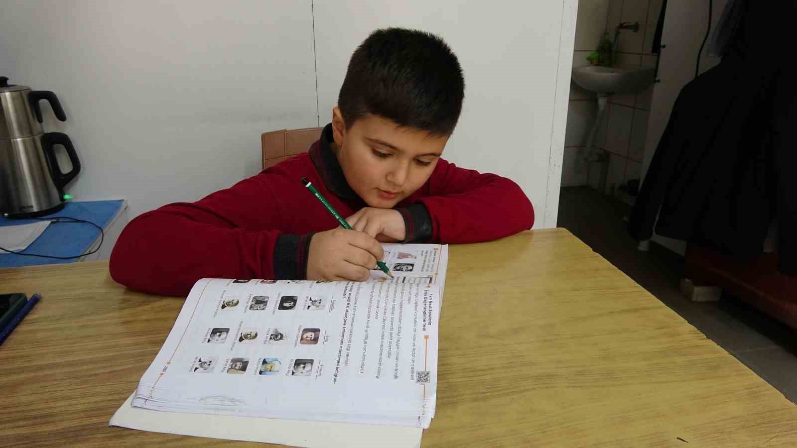 Trabzon’da "Junior Kasap" ilgi odağı oldu
Trabzon’da "Junior Kasap" ilgi odağı oldu